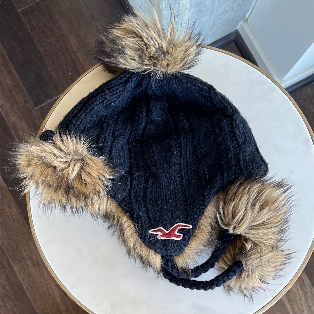 Hollister Navy Blue Knit Hat with Faux Fur Trim